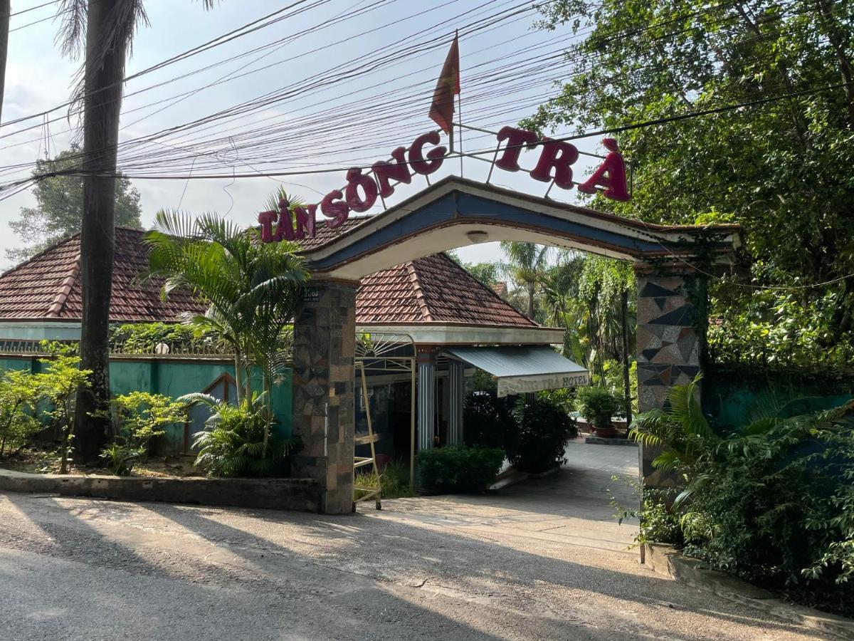 Song Tra Hotel Thu Dau Mot ภายนอก รูปภาพ