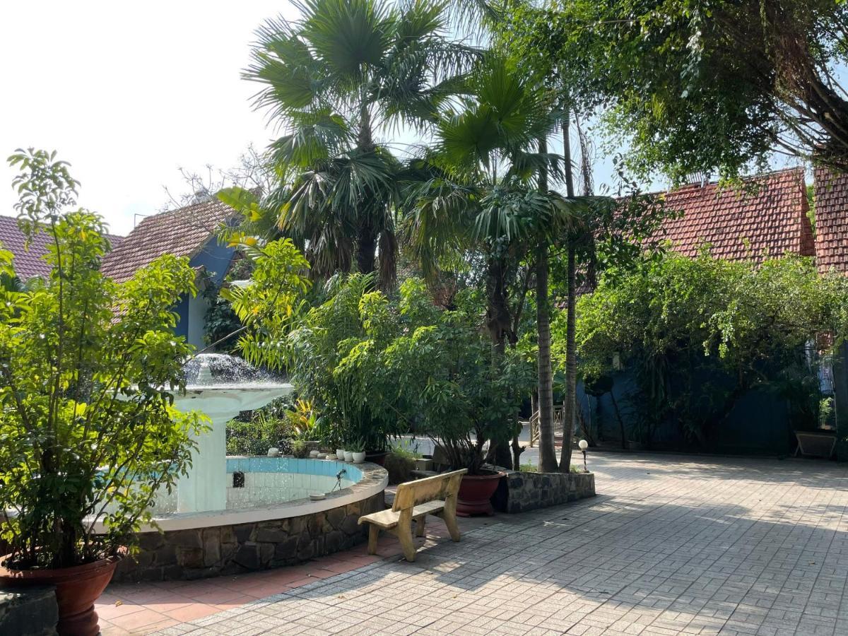 Song Tra Hotel Thu Dau Mot ภายนอก รูปภาพ