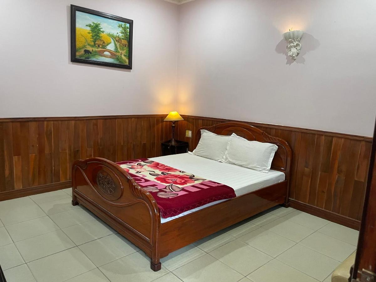 Song Tra Hotel Thu Dau Mot ภายนอก รูปภาพ